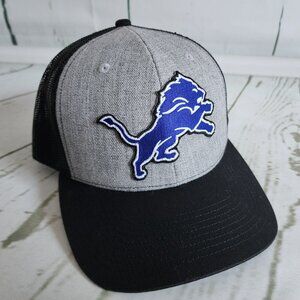Detroit Lions HAT/ PRO STYLE TRUCKER / CONTRASTING STITCHING / MESH BACK / Black